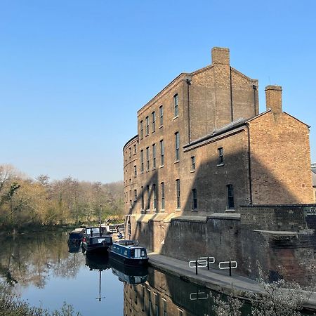 Huge Room For Recharge And Relaxation In Loft With Sauna In Central London Exterior photo