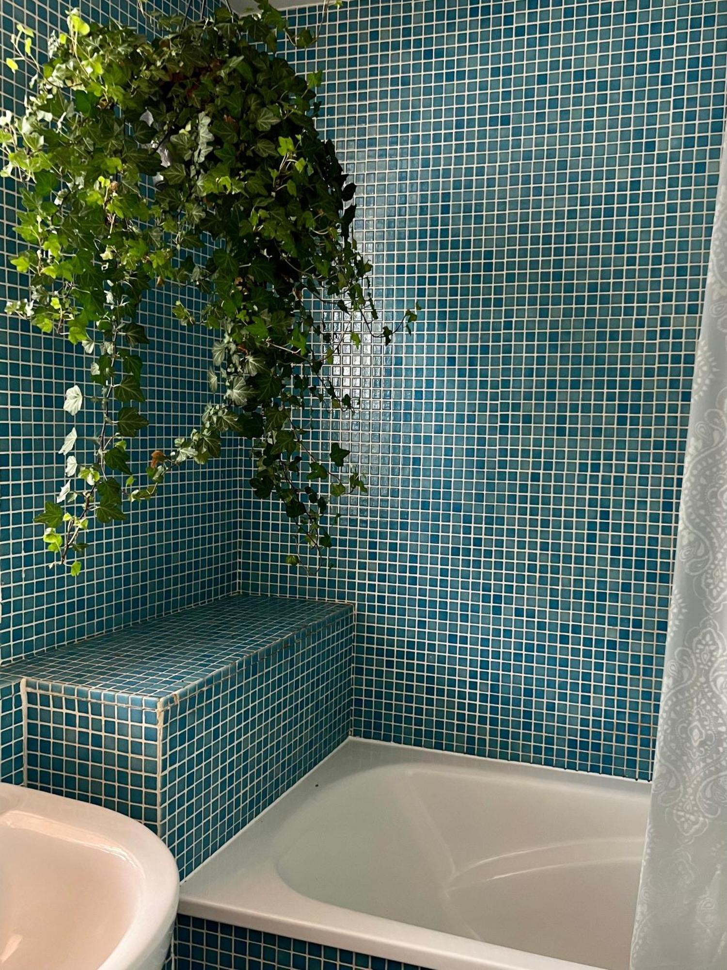 Huge Room For Recharge And Relaxation In Loft With Sauna In Central London Exterior photo