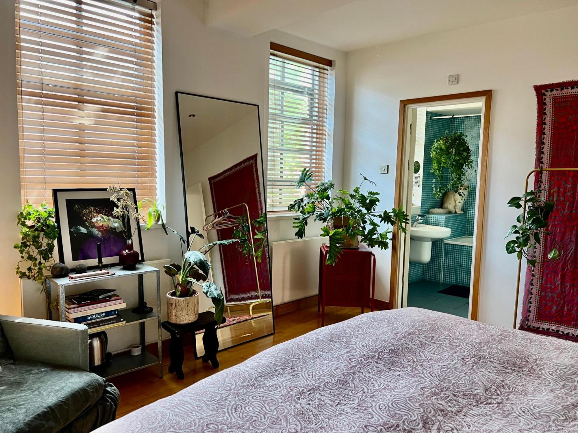 Huge Room For Recharge And Relaxation In Loft With Sauna In Central London Exterior photo
